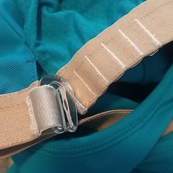 Lululemon Tank - Picture 6 of 6